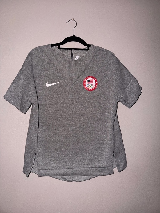 Nike Tops - Nike Gray USA Olympic Women's Jersey with White Swoosh